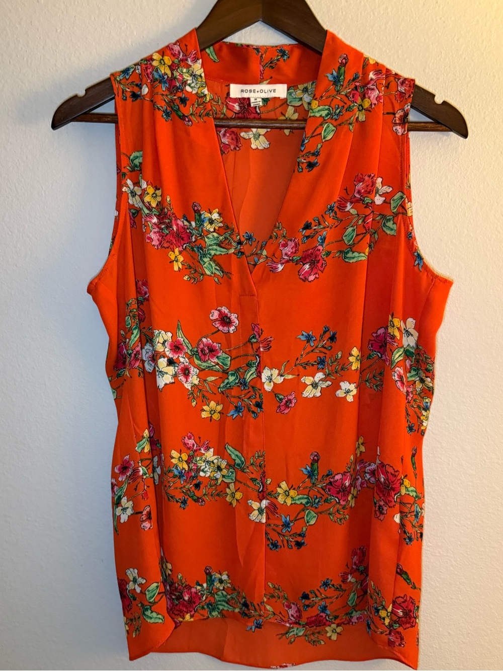 Rose & Olive Bright Orange Floral V-Neck Sleeveless Top